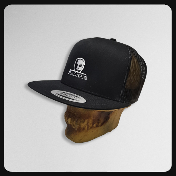 Logo Yupoong Classics Black/Black Cotton Mesh Snapback Cap