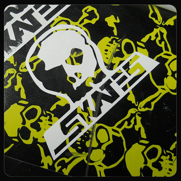 Skull Skates Logo Cut Vinyl Sticker White M, L